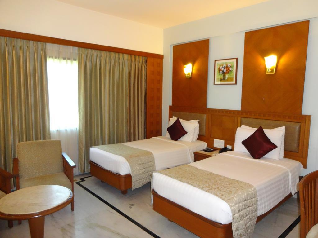 Jp Chennai Hotel Εξωτερικό φωτογραφία